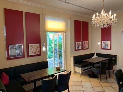 Die 2006 renovierte Café-Lounge